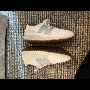 Women’s New Balance sneakers